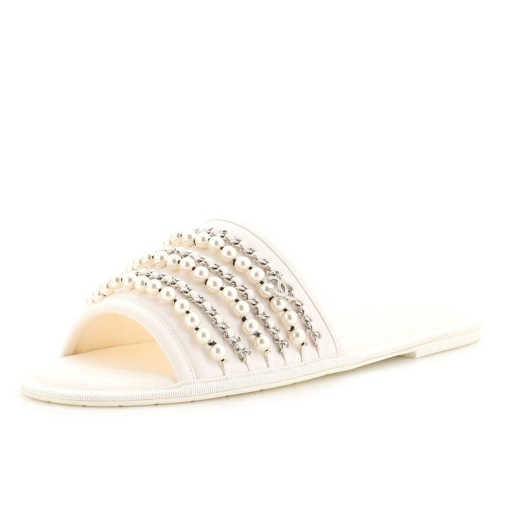 CHANEL White Pearl Embellished Slide Sandals